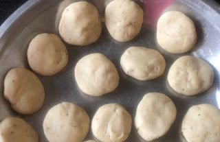 Divide the dough into round shape
