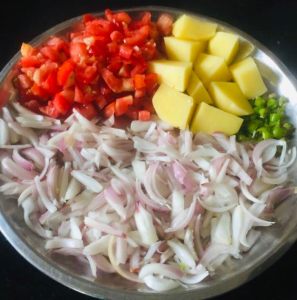 sindhi-bhee-patata-(kamal-kakdi)-aloo-sabzi-step-3