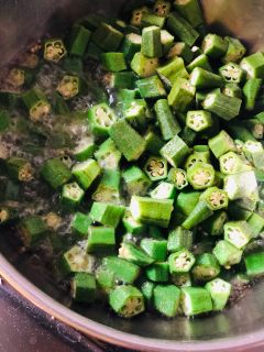bhindi-aloo-fry-step-2:2