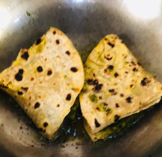 sindhi-seyal-fulka-leftover-roti-recipe-step-3(9)