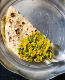 sindhi-seyal-fulka-leftover-roti-recipe-step-3(5,2)