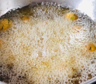 leftover-pulao-saibhaji-pakora-step-2(2)