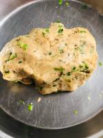 sindhi-koki-without-onion-step-2(8,3)