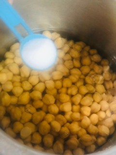 punjabi-chole-(chickpea)-masala-recipe-step-2(1,2)