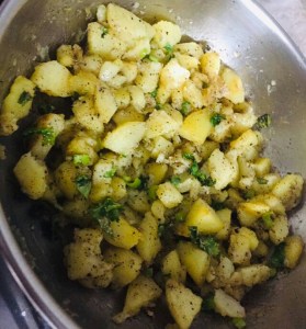 potato-fry-for-fasting(vrat-wale-aloo)-step-2(13) potato-fry-for-fasting(vrat-wale-aloo)-step-2(13)
