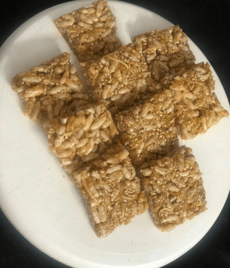 til-murmura-nariyal-mixed-gud-chikki