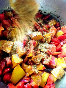 spinach-potato-sabzi-recipe-step-2(7,3)