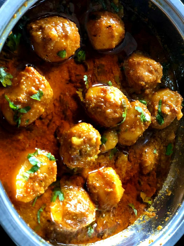 baby-p0tatoes-sabzi-recipe-in-curd-gravy-step-2(12)