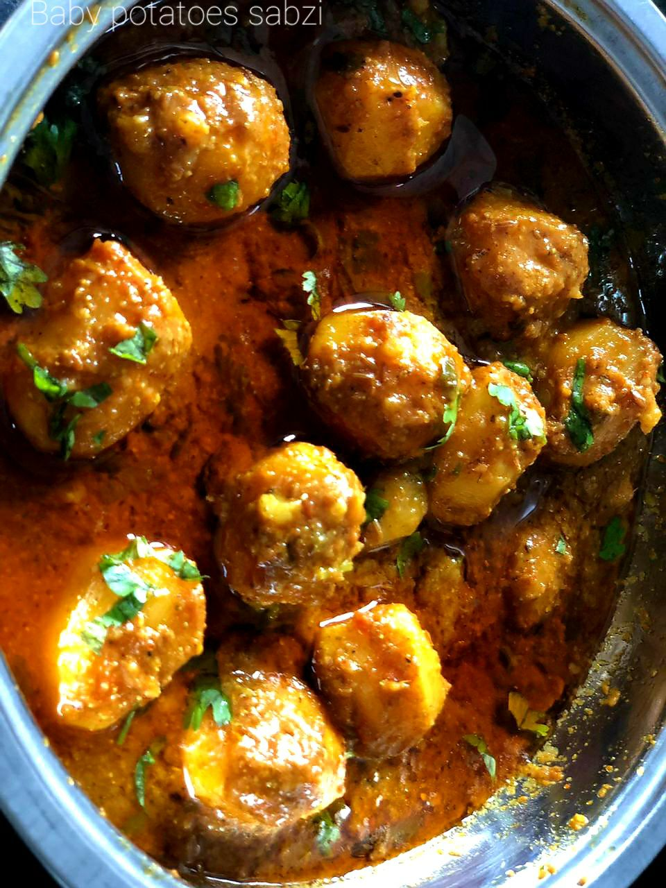 BABY POTATOES SABZI IN CURD GRAVY // SPICY INDIAN CURRY WITH BABY POTATOES // BABY POTATOES RECIPE WITHOUT ONION GARLIC // बेबी आलू की सब्ज़ी कैसे&nbsp;बनाए