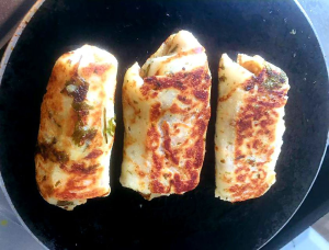 sooji-aloo-rolls-recipe-step-4(7)