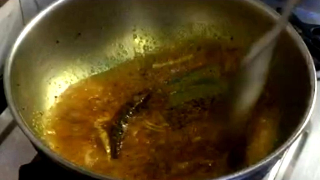 sev-tamatar-ki-sabzi-recipe-without-onion-garlic