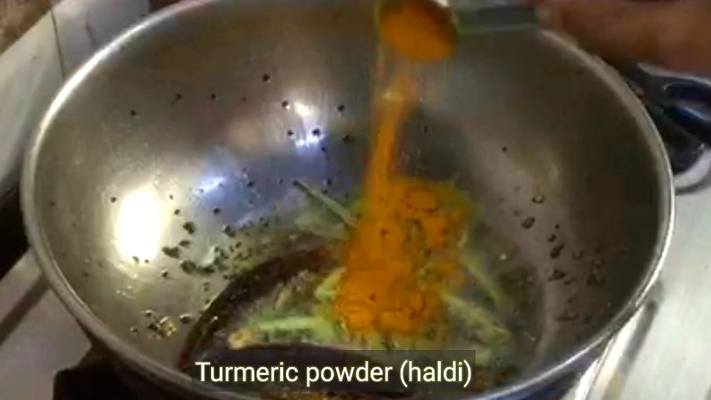 sev-tamatar-ki-sabzi-recipe-without-onion-garlic