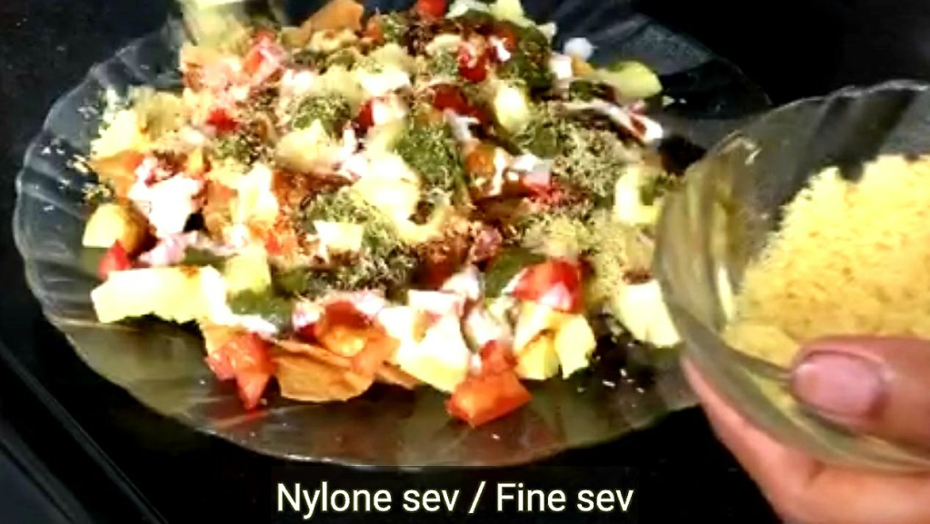 dahi-aloo-papdi-chat-recipe