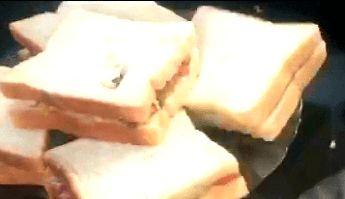 sandwich-recipe-onion-tomato-toast