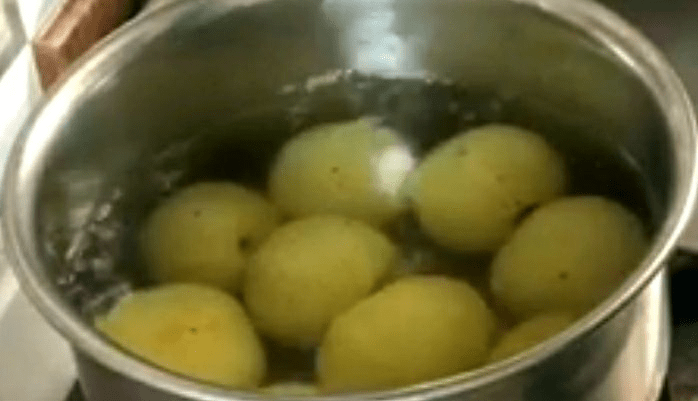 amla-murabba-with-jaggery