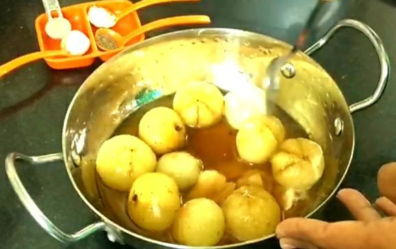 amla-murabba-with-jaggery