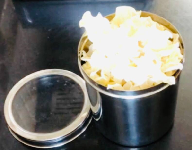 Aloo Chips सफेद आलू चिप्स (White Potato Chips) – हल्की धूप में सुखाने की विधि