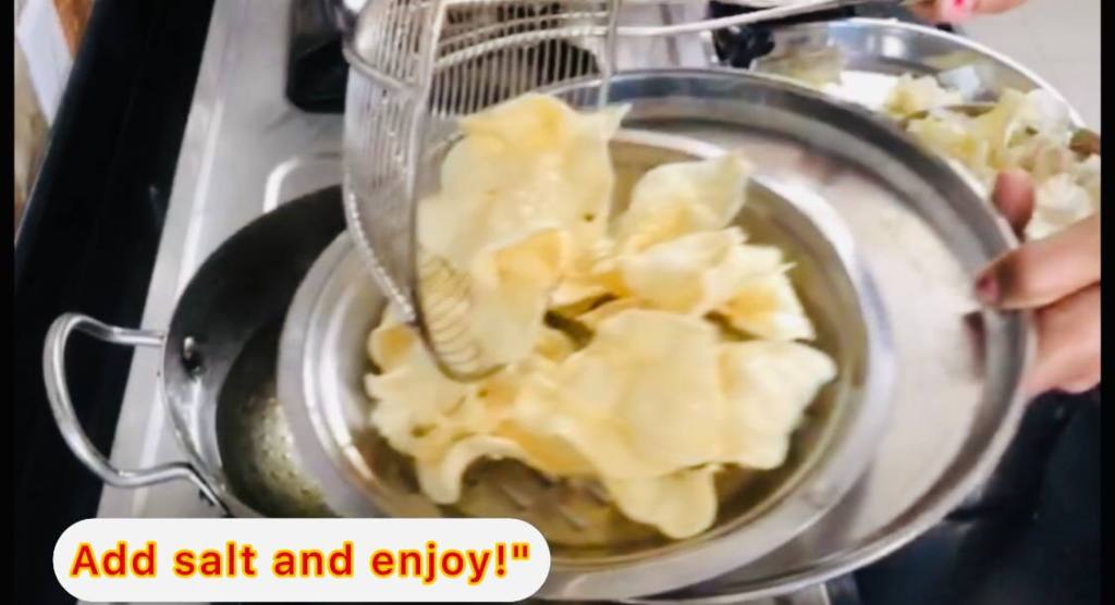Aloo Chips सफेद आलू चिप्स (White Potato Chips) – हल्की धूप में सुखाने की विधि